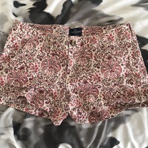 Printed American Eagle khaki shorts!